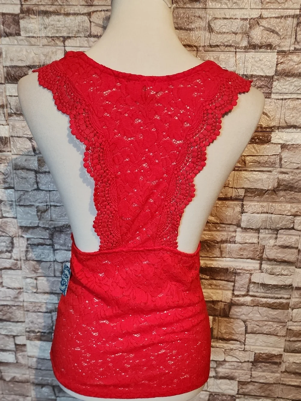 Free People Intimately Red Lace Cap Sleeve Shell Top Brand New